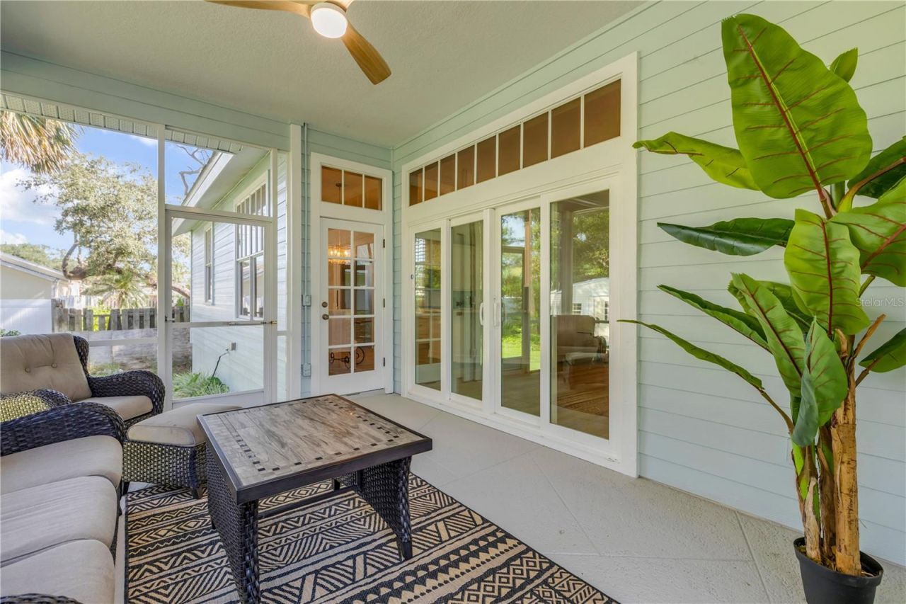 410 S Peninsula Avenue, New Smyrna Beach, FL 32169 Photo