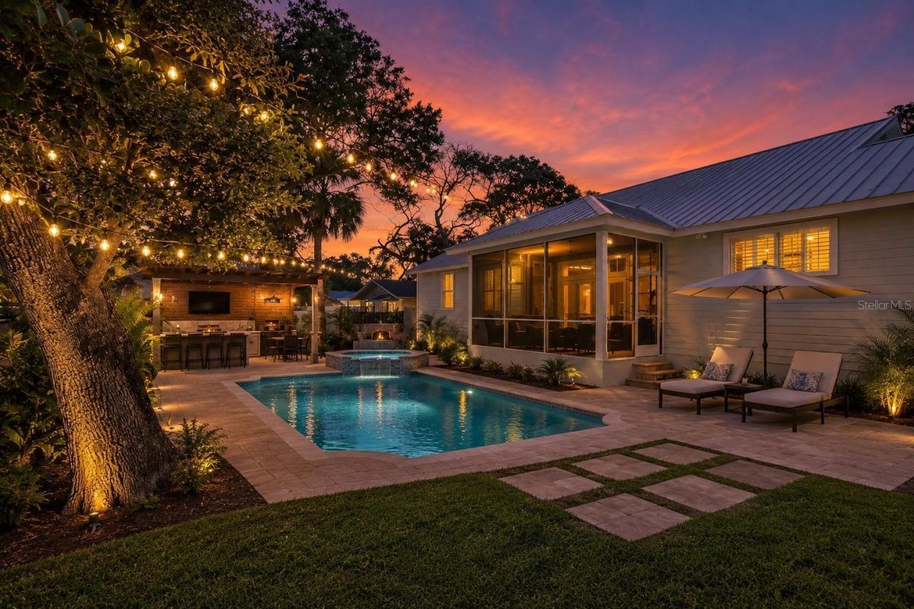 410 S Peninsula Avenue, New Smyrna Beach, FL 32169 Photo