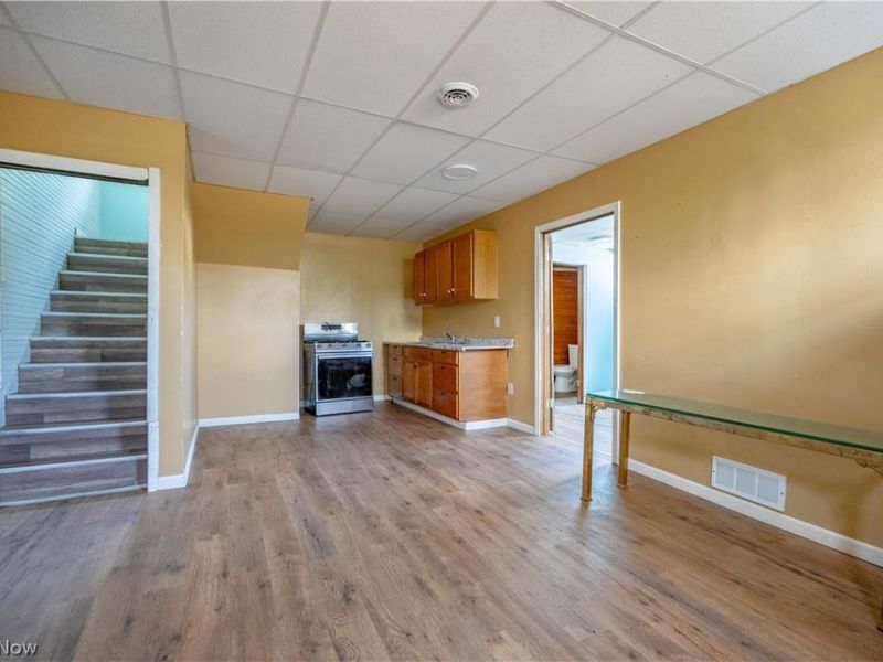 604 Oby Place NW, Canton, OH 44703 Photo 4