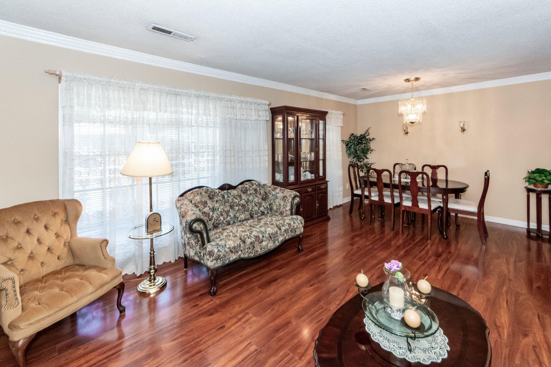 8425 Deerwood Drive Photo 12