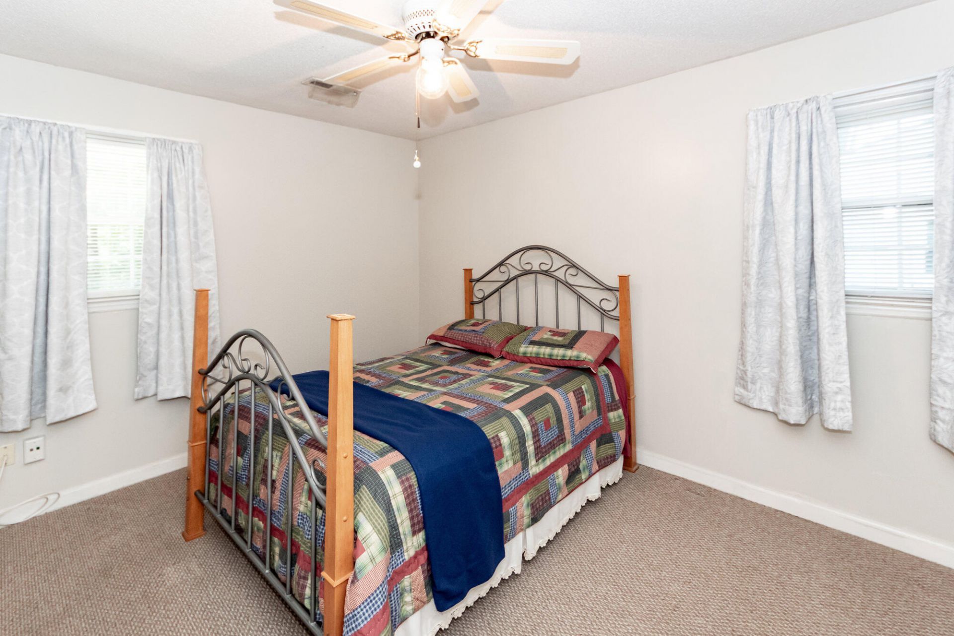 8425 Deerwood Drive Photo 28