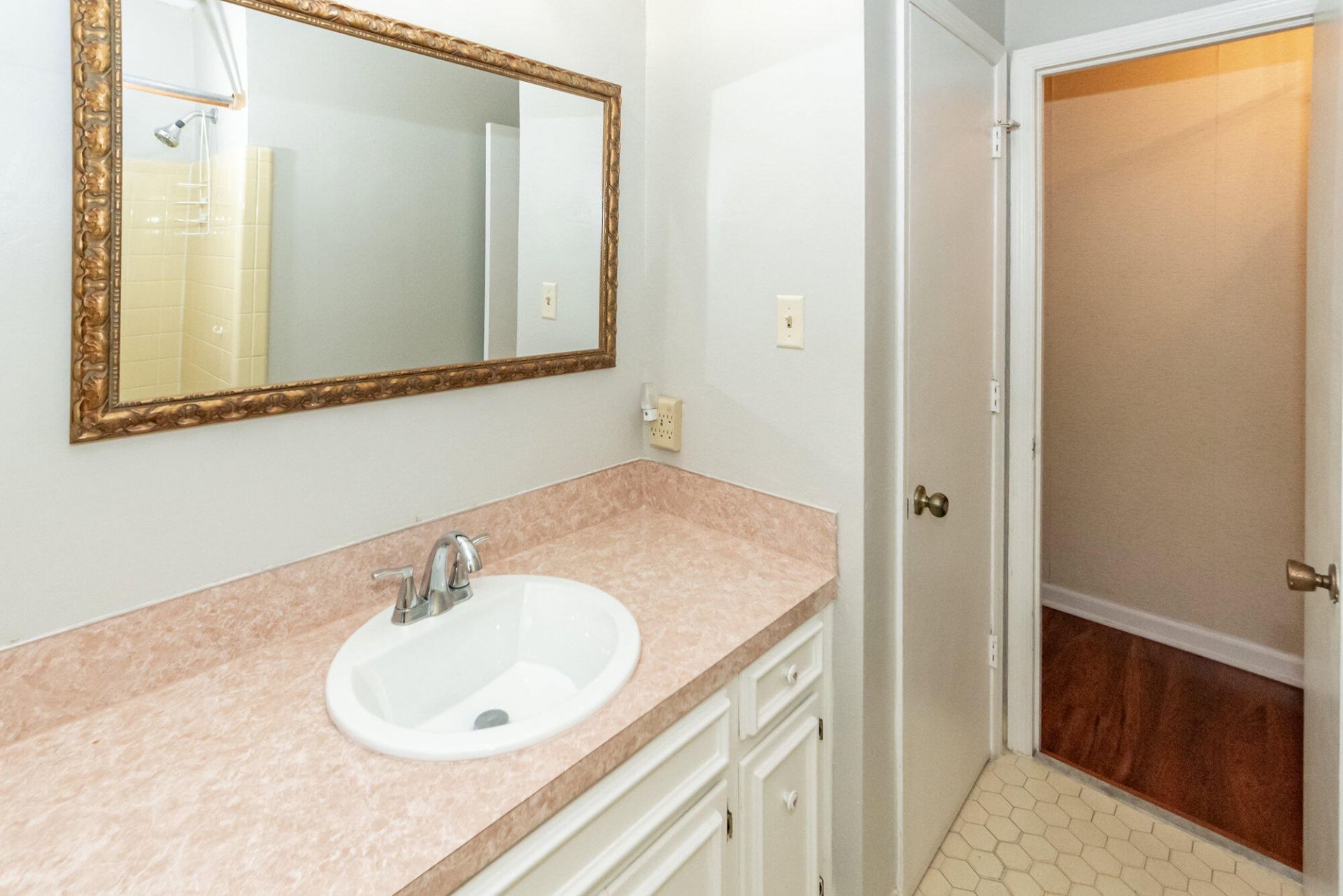 8425 Deerwood Drive Photo 31