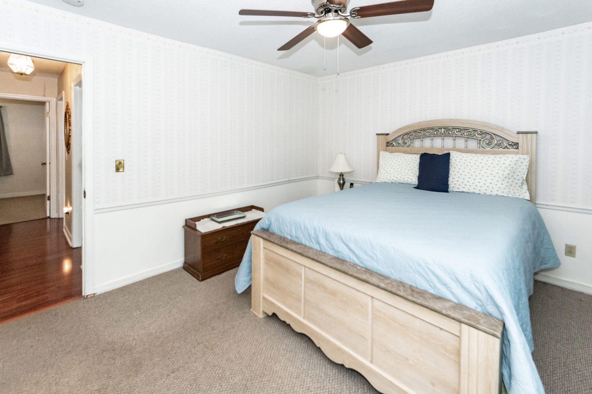8425 Deerwood Drive Photo 34