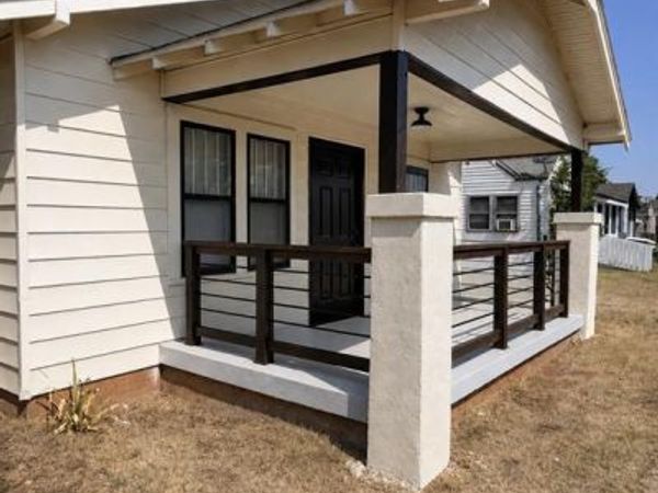 524 S 8th Street, Clinton, OK 73601