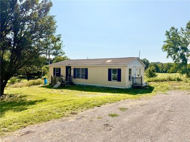 11039 River Rd, Pavilion, NY 14525