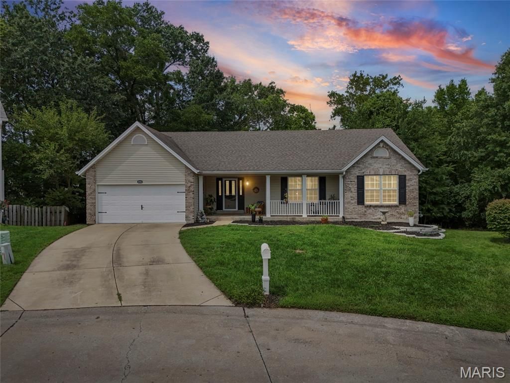 1094 Treeshade Drive, Saint Peters, MO 63376 Main Photo