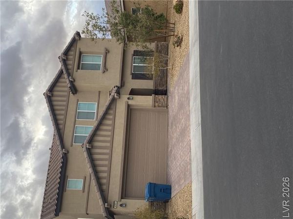 8065 Ancient Oaks Avenue , Las Vegas, NV 89113