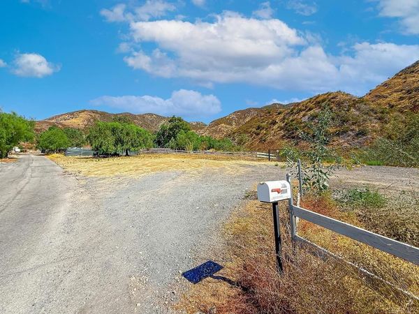 13912 N Mesa Alta Road, Kagel Canyon, CA 91342