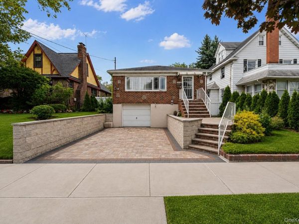 13945 227th Street , Laurelton, NY 11413
