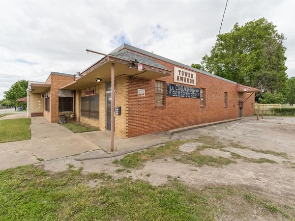 6209 E Tecumseh Street , Tulsa, OK 74115