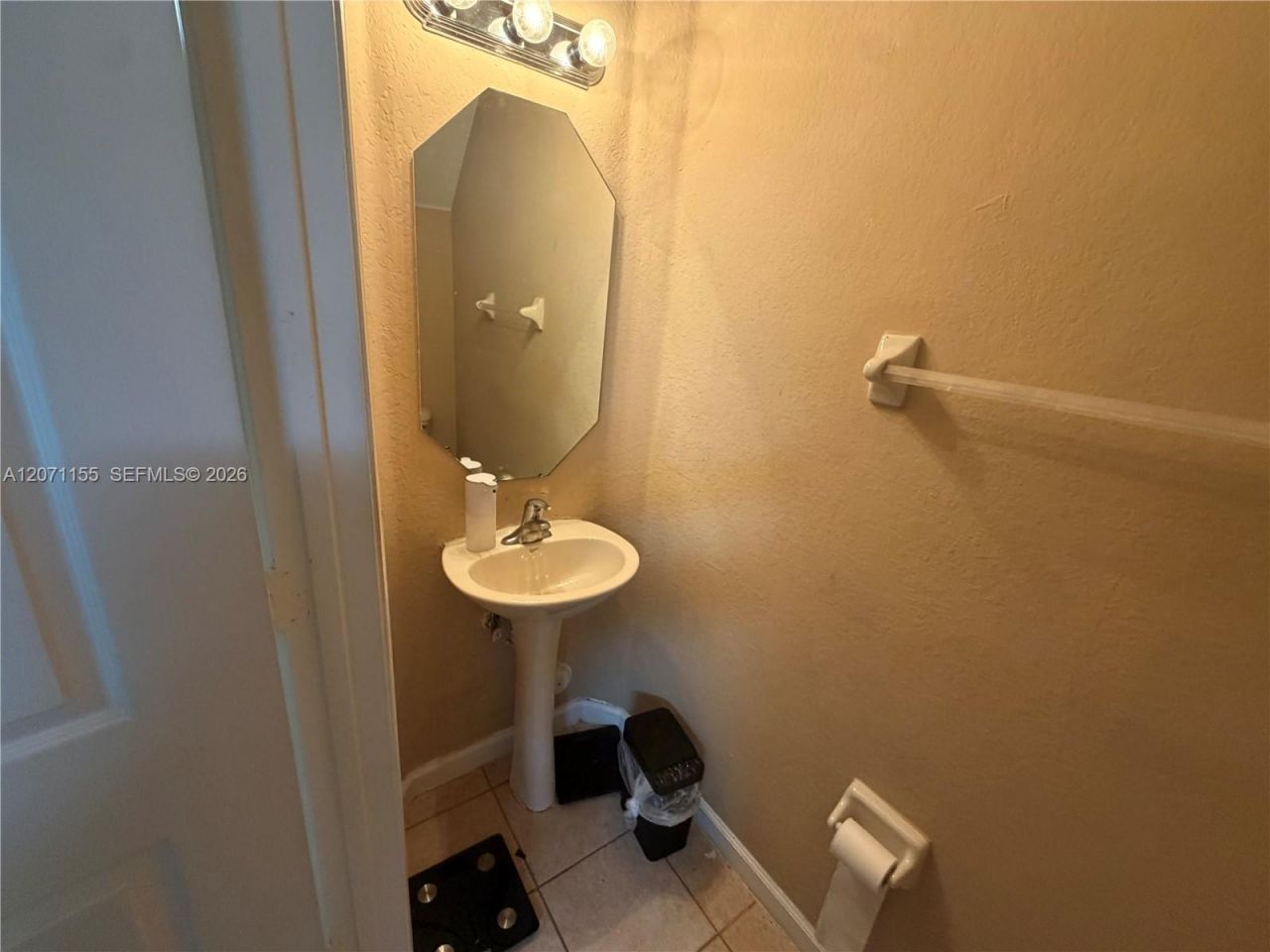 550 Saint Tropez Ln , Margate, FL 33068 Photo