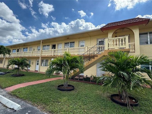 160 NE 203rd Ter , Unit E20, Miami Gardens, FL 33179