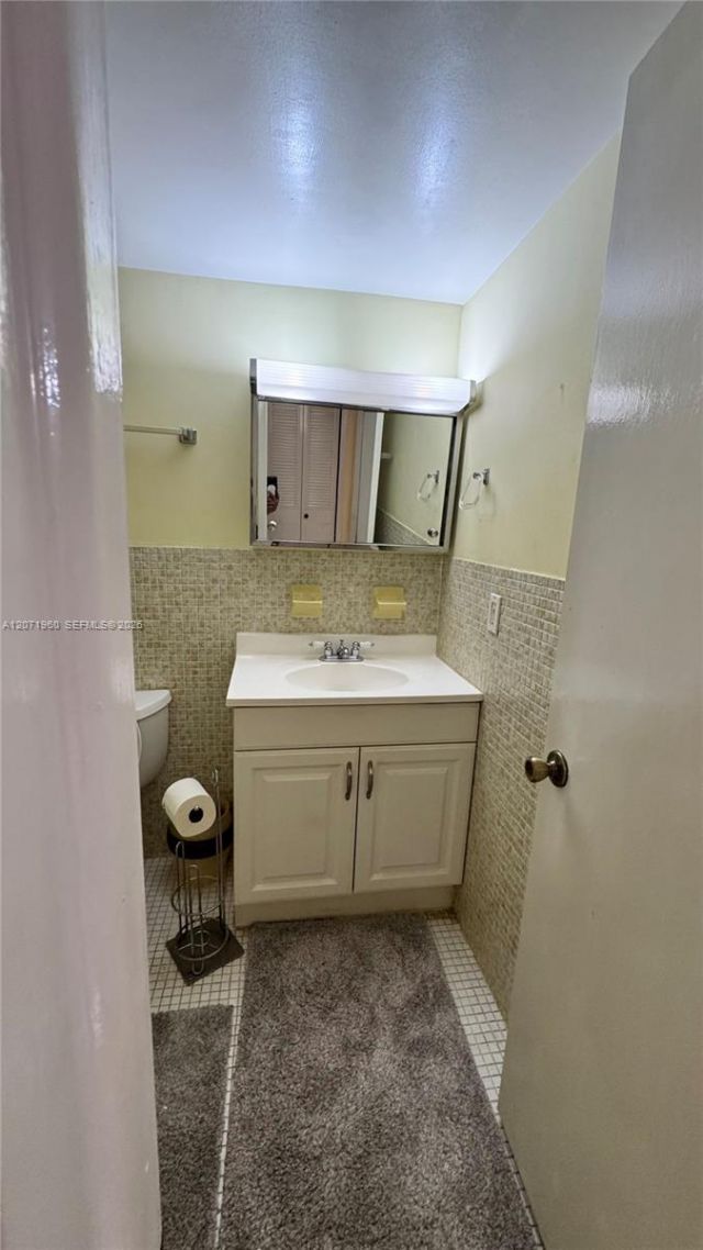 160 NE 203rd Ter , Unit E20, Miami Gardens, FL 33179 Photo