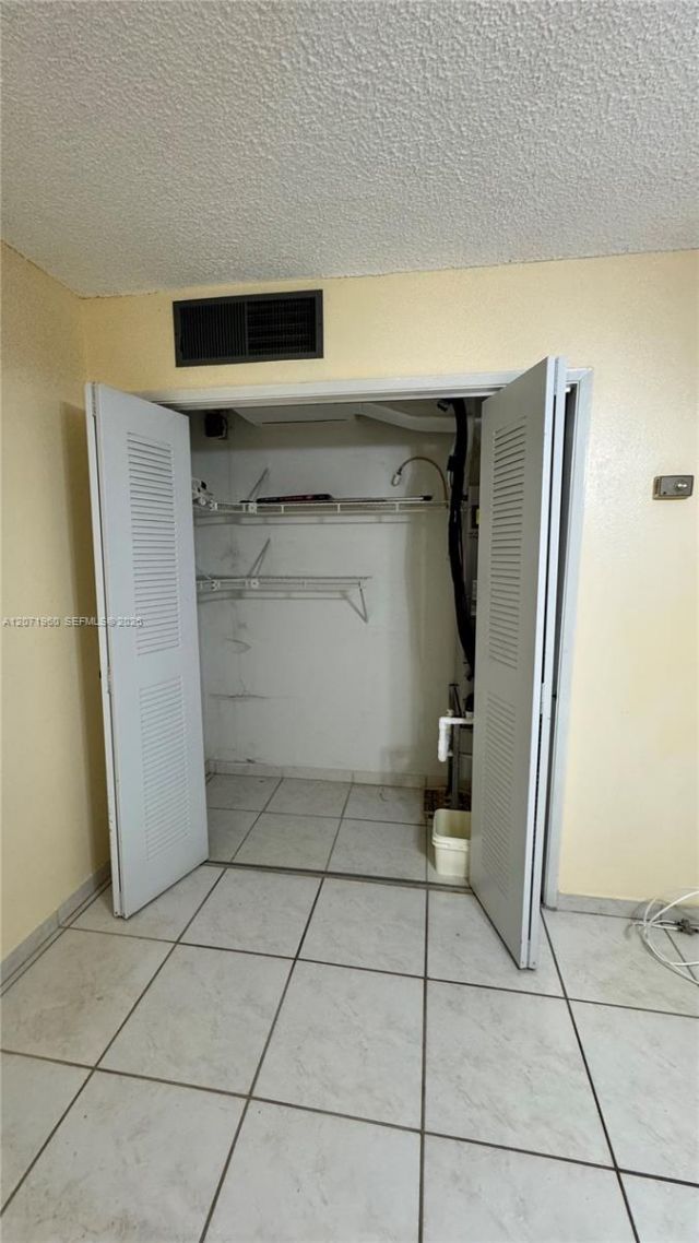 160 NE 203rd Ter , Unit E20, Miami Gardens, FL 33179 Photo