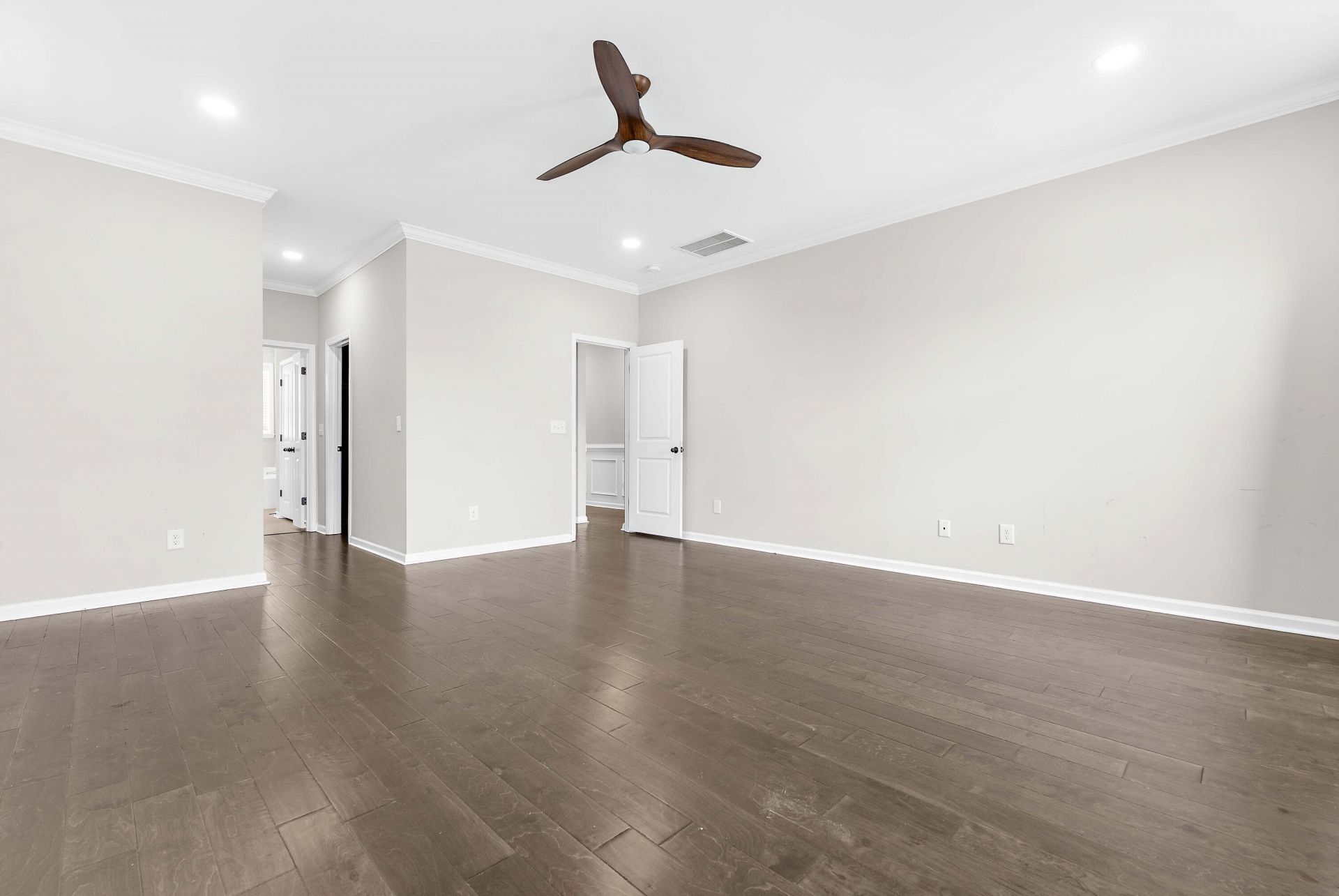 621 Sienna Way Photo 24