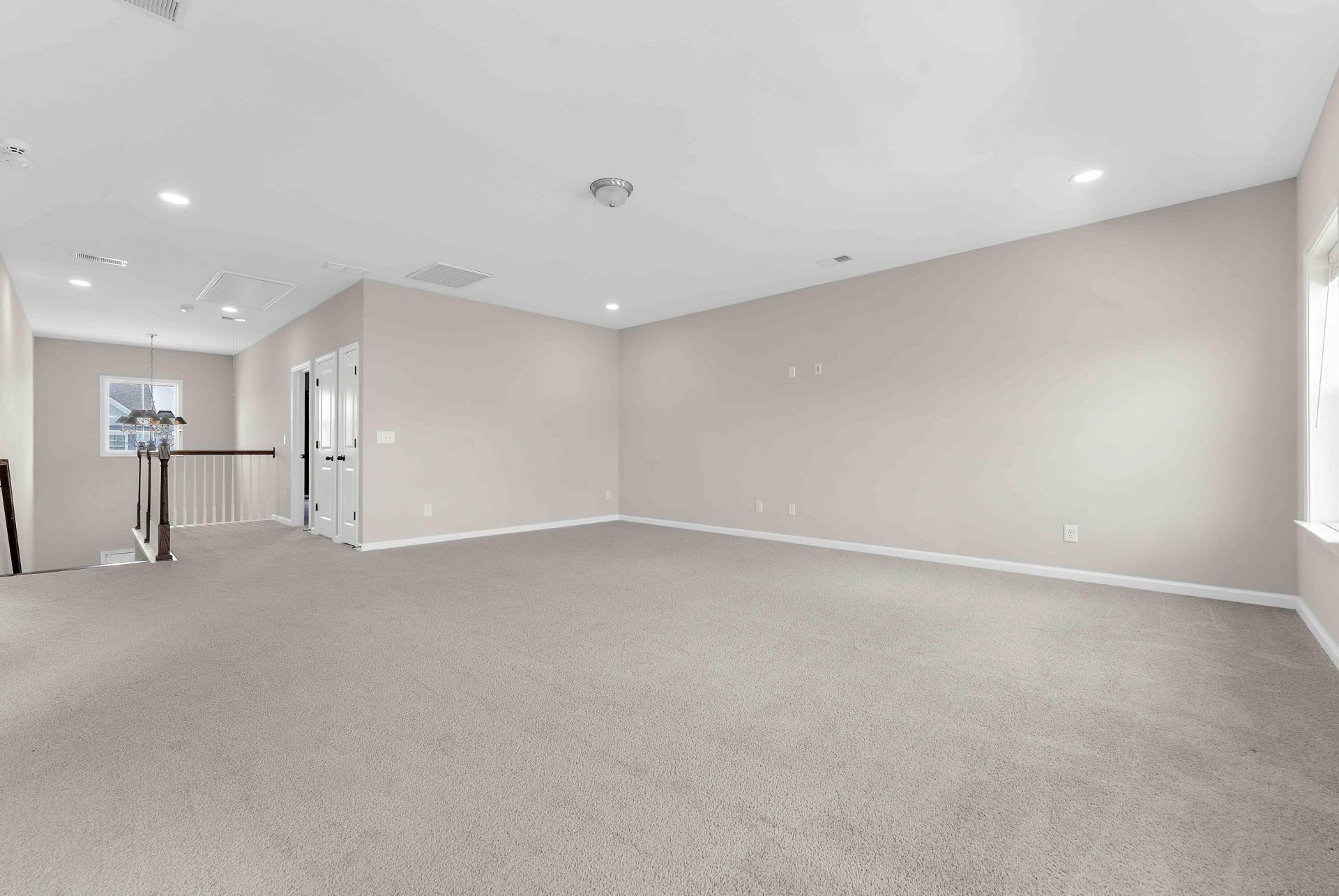 621 Sienna Way Photo 32