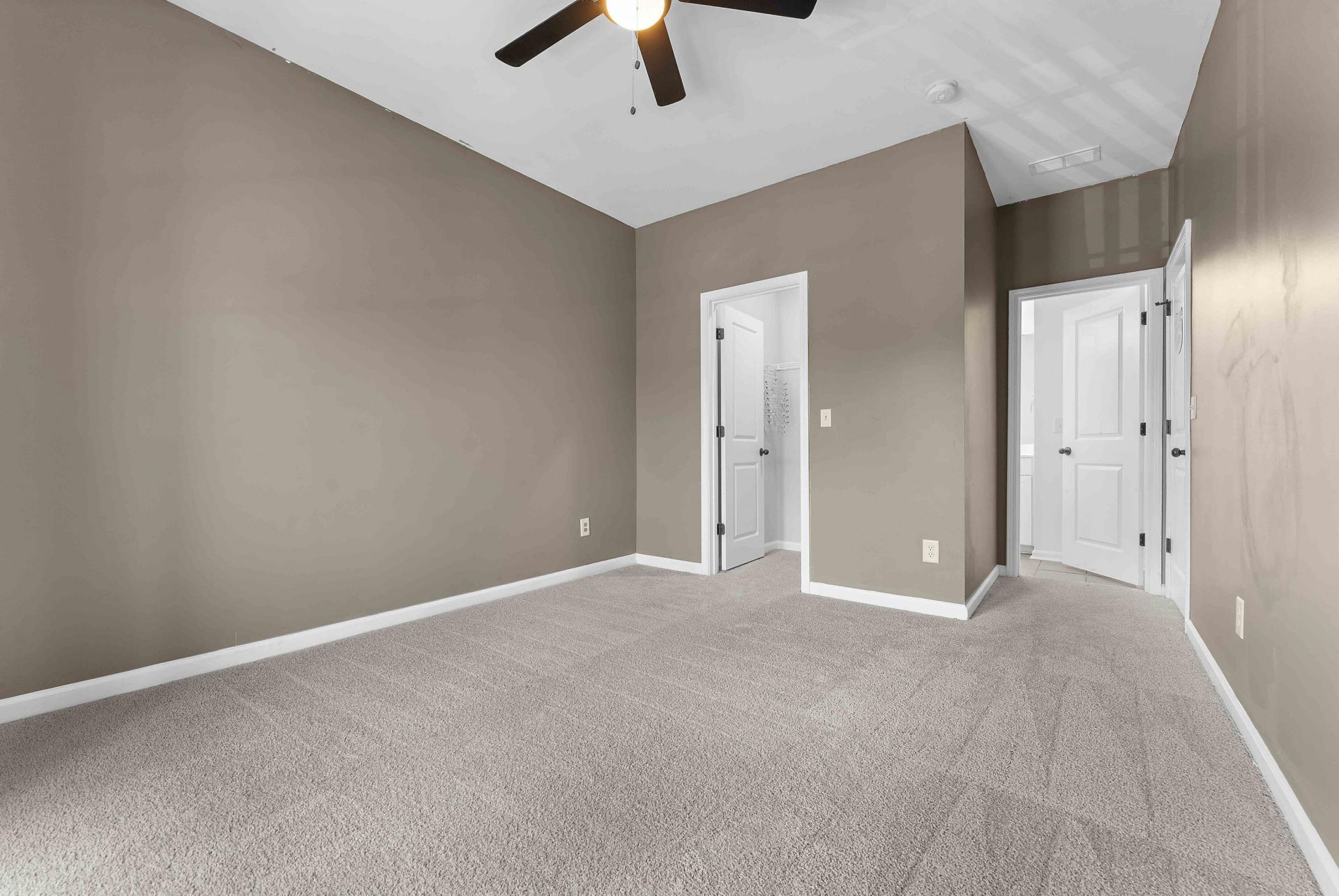 621 Sienna Way Photo 43