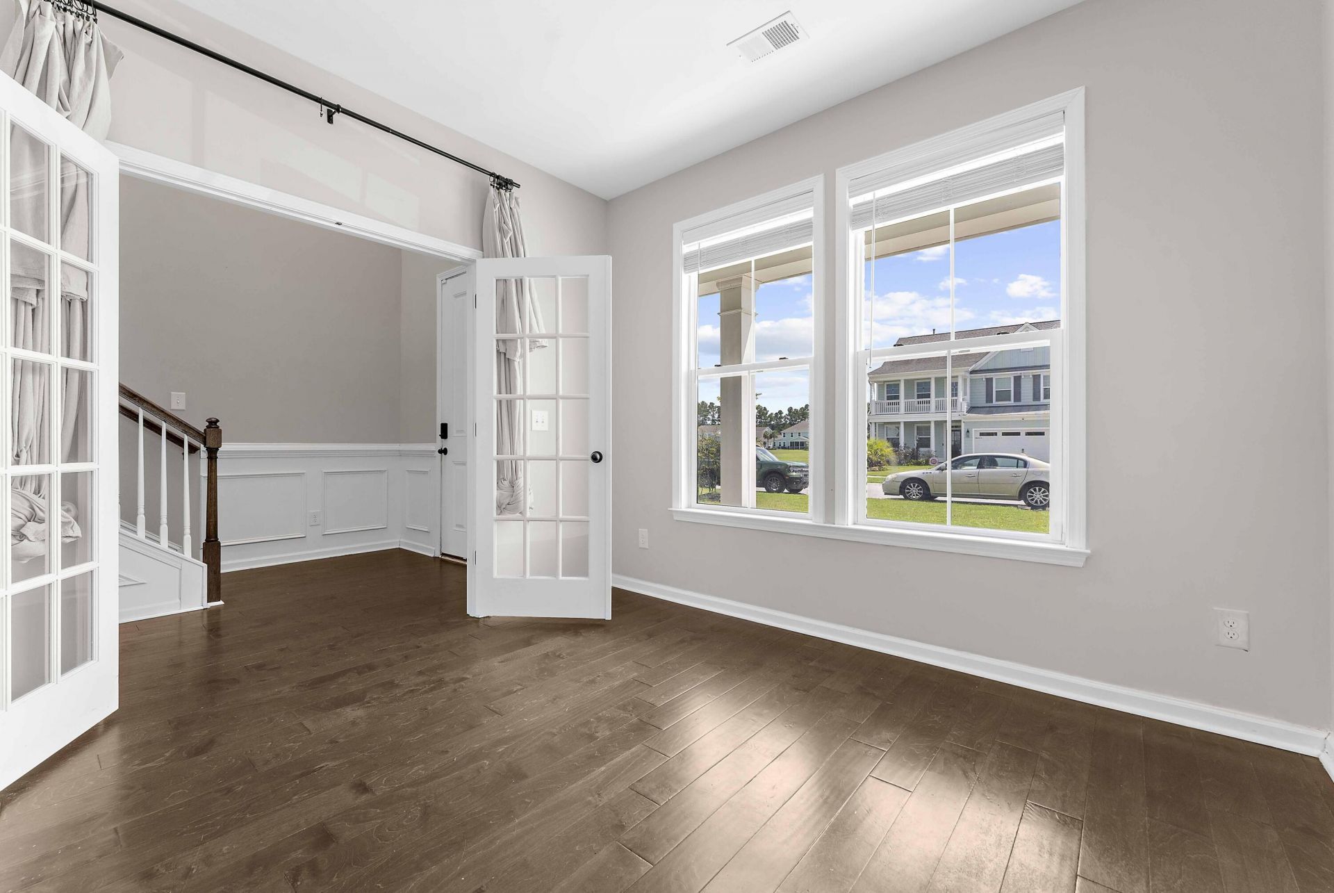 621 Sienna Way Photo 5