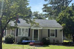 207 Stewart St photo 4