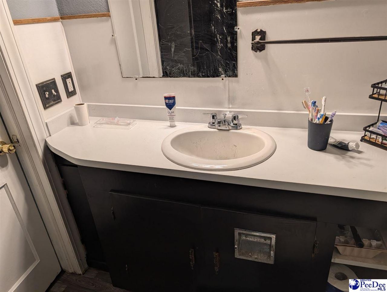 207 Stewart St Photo 28