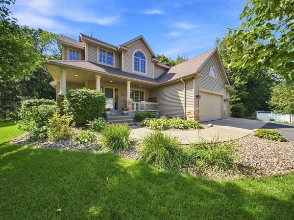 605 Knollwood Drive, Hudson, WI 54016