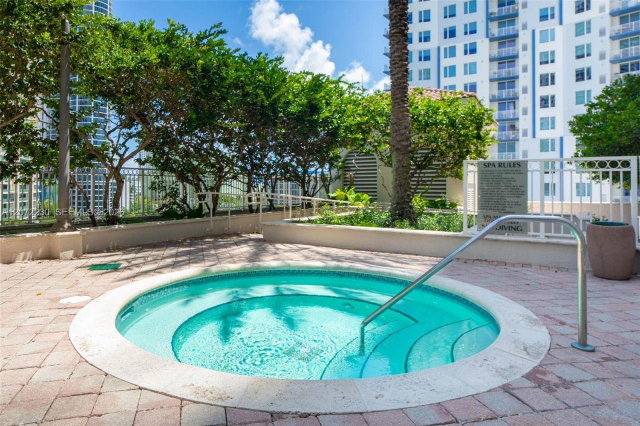 511 SE 5th Ave , Unit 2111, Fort Lauderdale, FL 33301 Photo