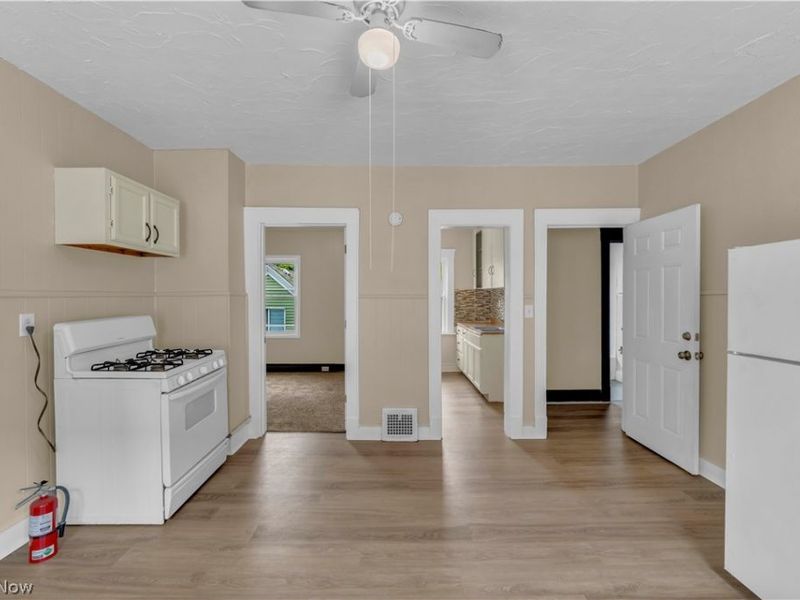 3617 E 57th Street, Unit 2/UP, Cleveland, OH 44105 Photo 9
