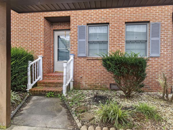 806 Crosscreek Drive, Unit 806, Abingdon, VA 24210