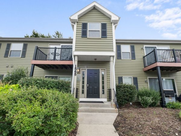 1565 Raymond Drive , Unit 203, Naperville, IL 60563