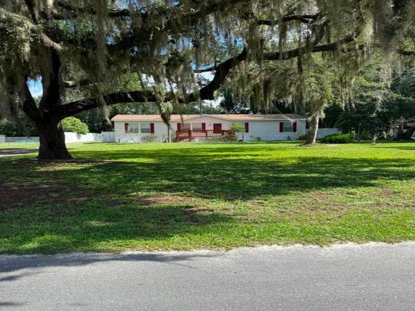 2716 SEMINOLE TRAIL , LEESBURG, FL 34748