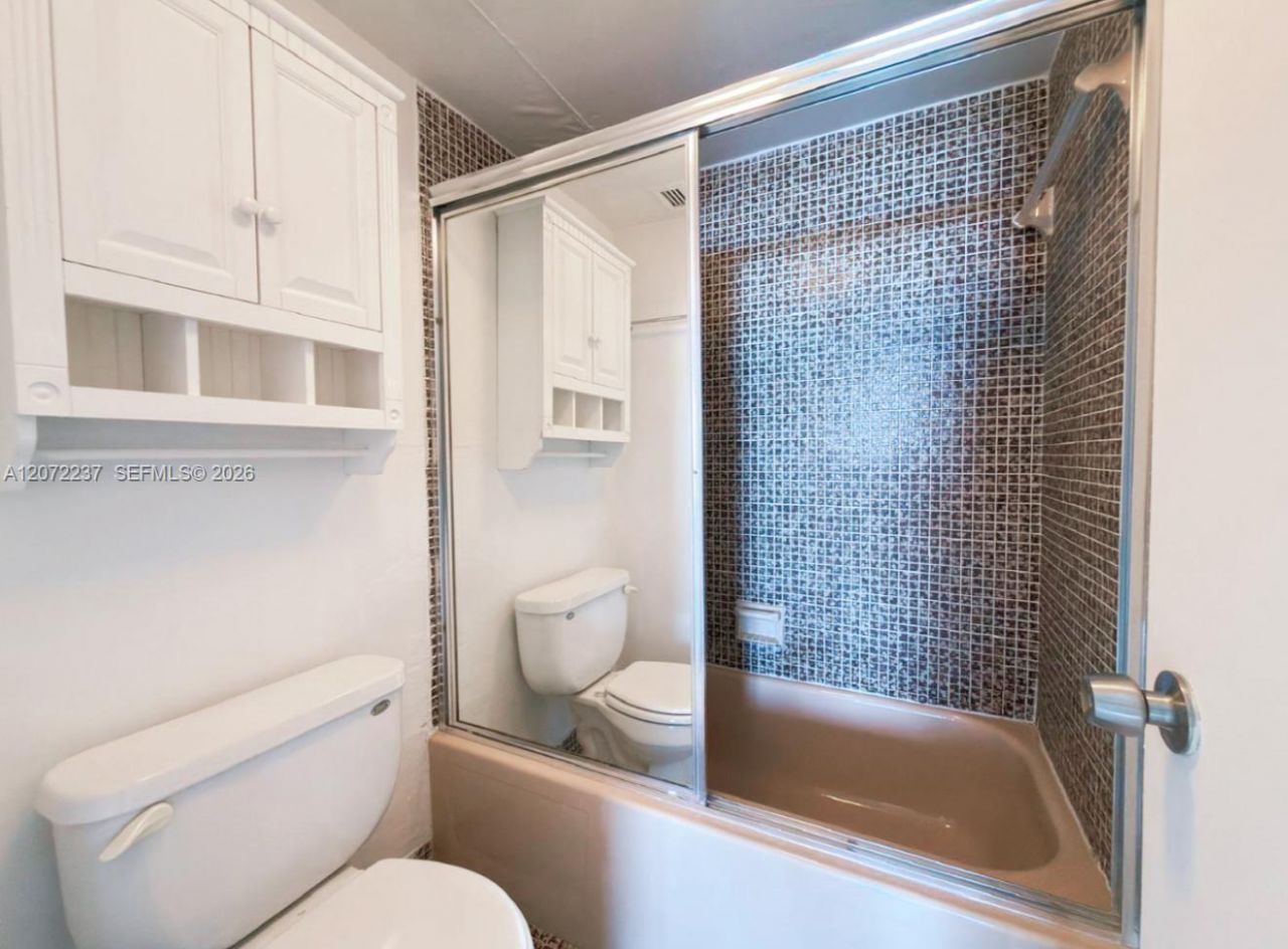 1301 NE Miami Gardens Dr , Unit 1404W, Miami, FL 33179 Photo