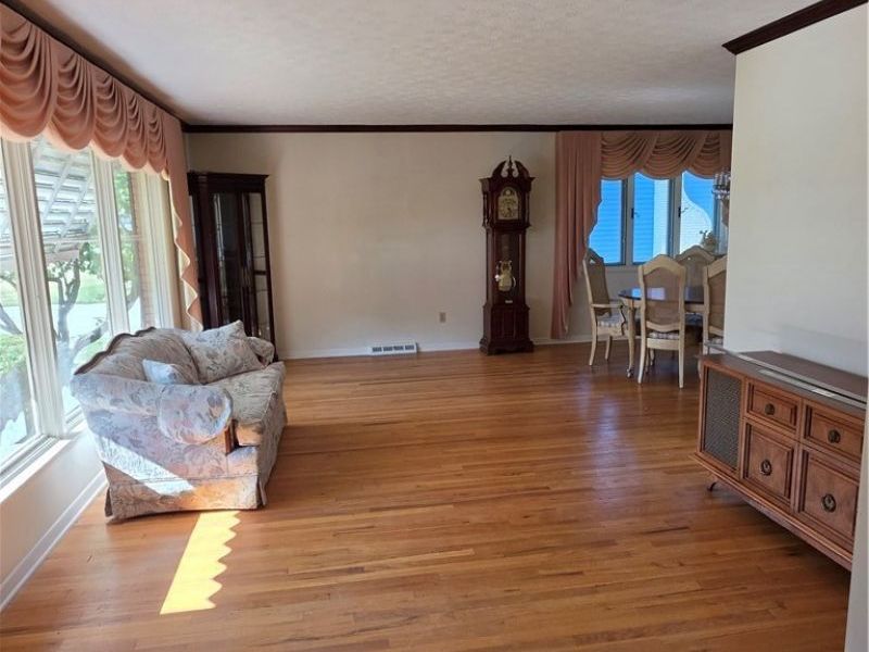 6413 Gale Drive, Independence, OH 44131 Photo 3