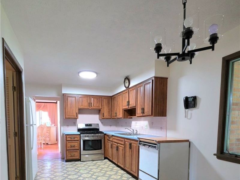 6413 Gale Drive, Independence, OH 44131 Photo 7