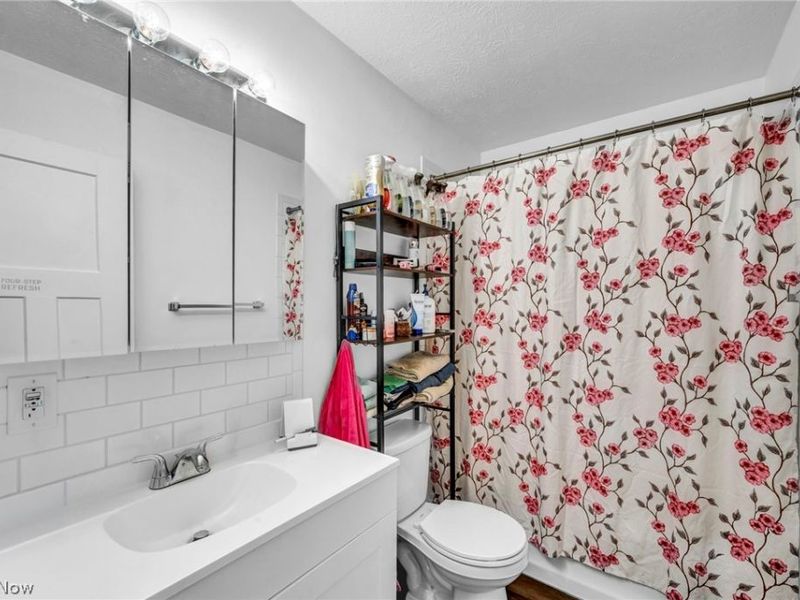 1692 Swartz Road, Mogadore, OH 44260 Photo 7