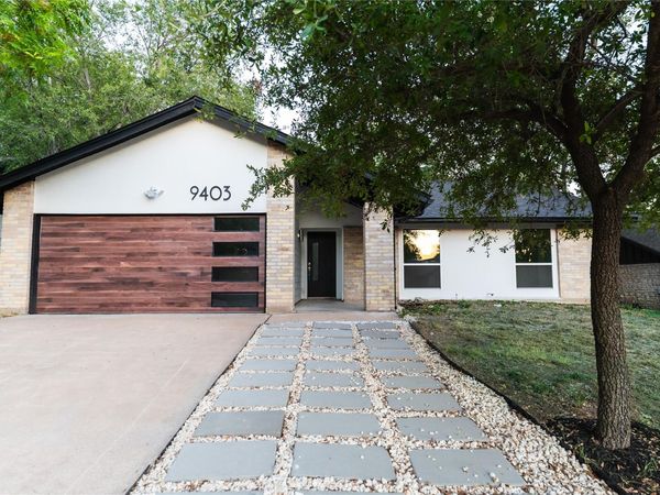 9403 Hunters TRCE E, Austin, TX 78758