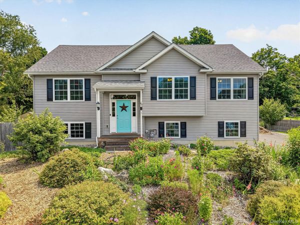 1 Bell Way , Chester, NY 10918