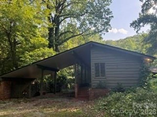 103 Brookwood Drive , Tryon, NC 28782
