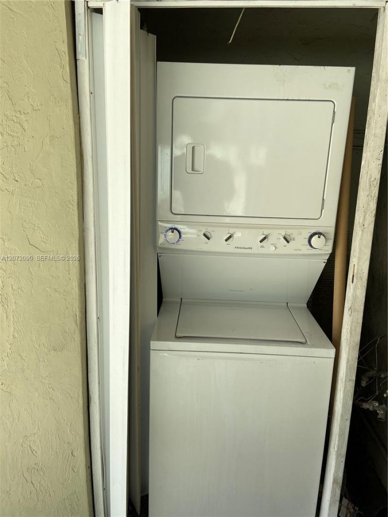 6404 SW 23rd St , Unit 1, Miramar, FL 33023 Photo