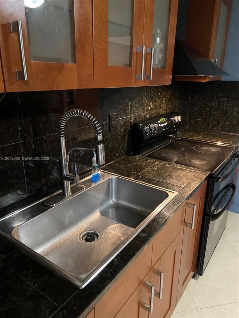 6404 SW 23rd St , Unit 1, Miramar, FL 33023 Photo