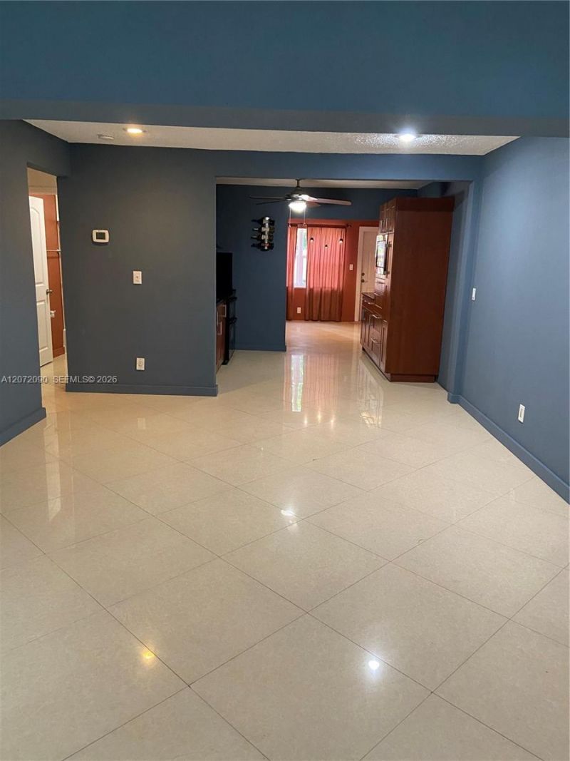 6404 SW 23rd St , Unit 1, Miramar, FL 33023 Photo