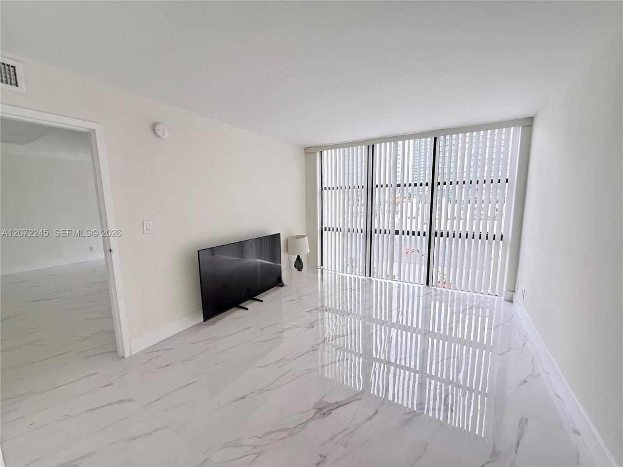 16909 N Bay Rd , Unit 817, Sunny Isles Beach, FL 33160 Photo
