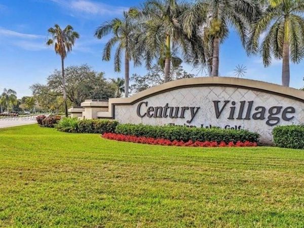 901 SW 128th Ave, Unit 414E, Pembroke Pines, FL 33027
