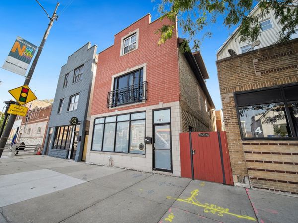 4351 N Western Avenue , Unit 2RE, Chicago, IL 60618