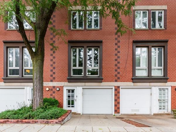 1422 S State Street , Chicago, IL 60605