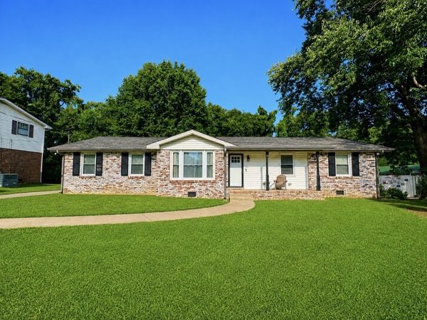 107 Gayle Dr , Old Hickory, TN 37138
