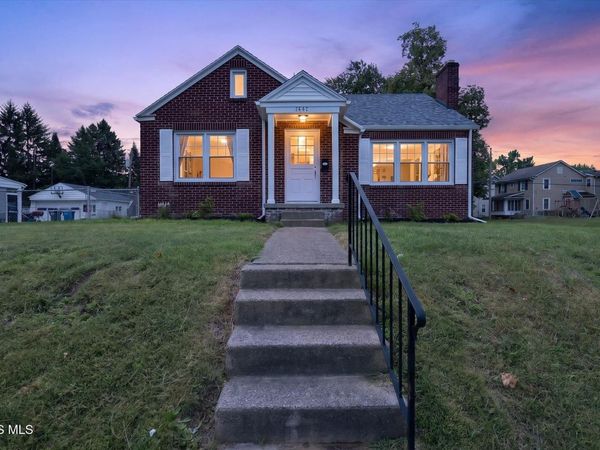 1447 Craigwood Road , Toledo, OH 43612