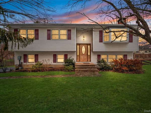 12 Spruce Court , Nanuet, NY 10954