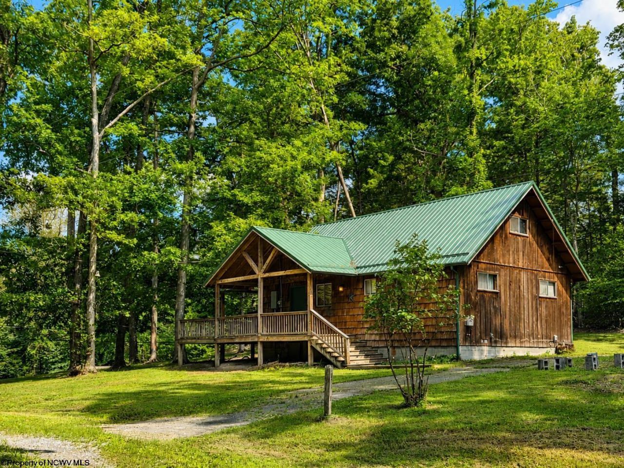 29 Castle Road, Mount Nebo, WV 26679 Main Photo