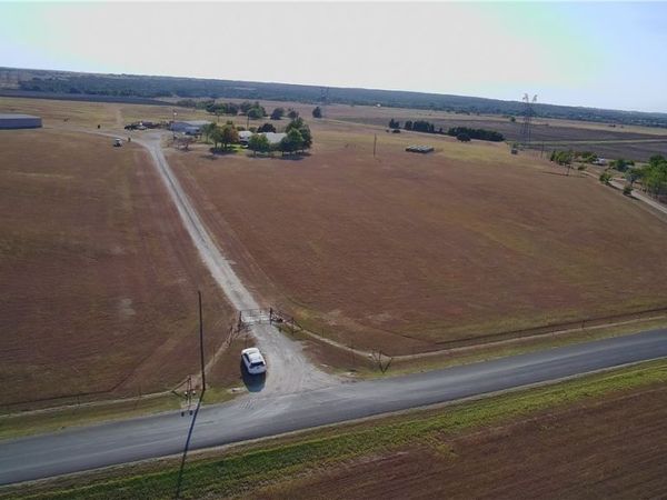 1351 County Road 320 , Granger, TX 76530