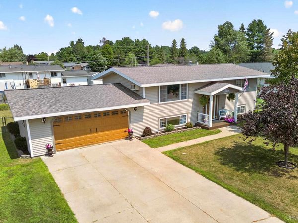1710 Glenwood Lane, Ishpeming Twp, MI 49849